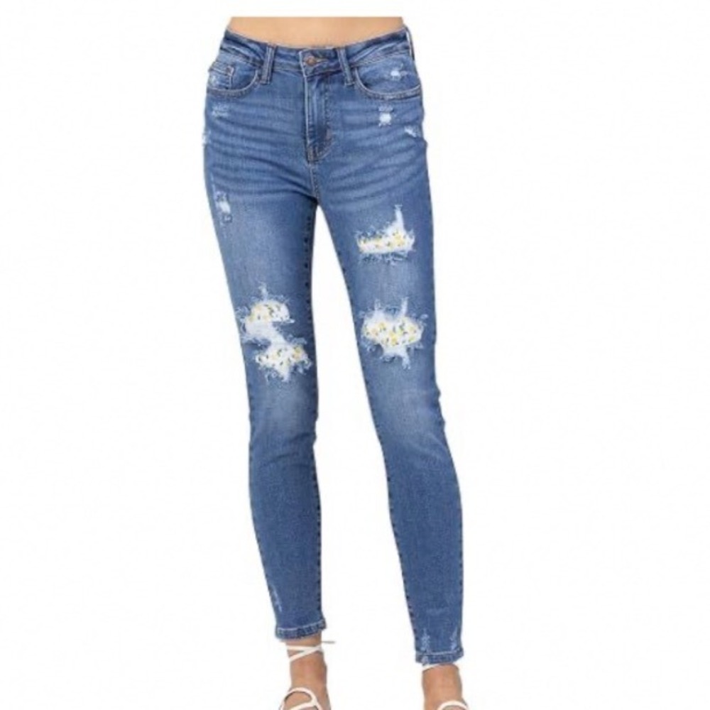 NEW Judy Blue 14W Lemon Patch‎ Skinny Jeans Distressed Blue Stretchy JB88233